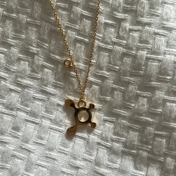 Orangetheory Gold Pendant Necklace - Picture 2 of 2